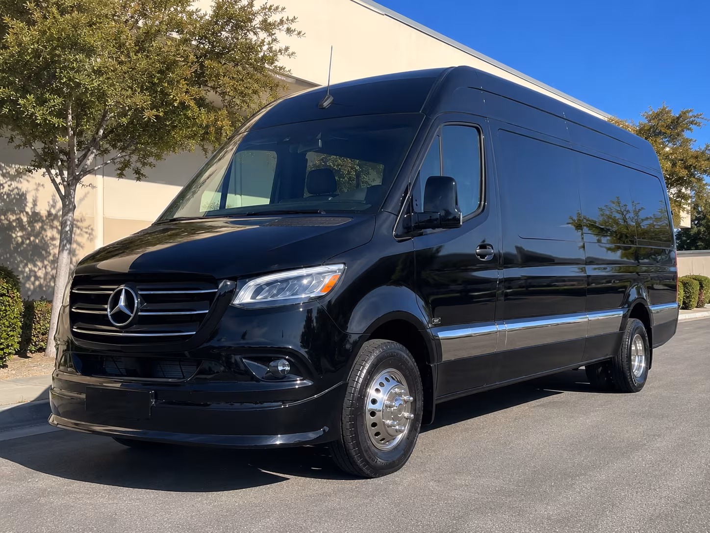 boca raton keep your sports team or fan group on schedule with a boca raton bus rental