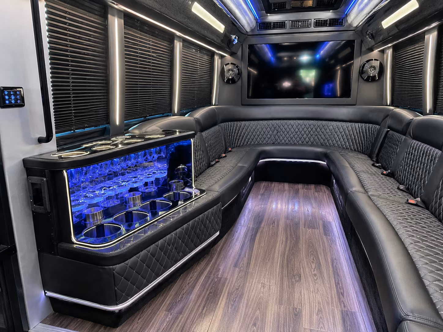 prom photo stops made easy with a pompano beach party bus