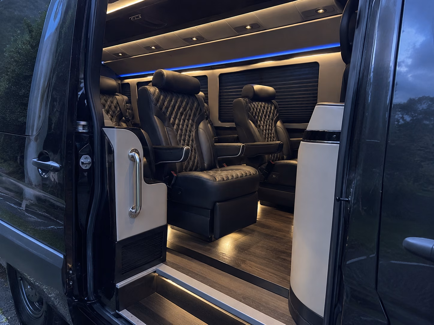 west palm beach book shuttle buses for employees in west palm beach